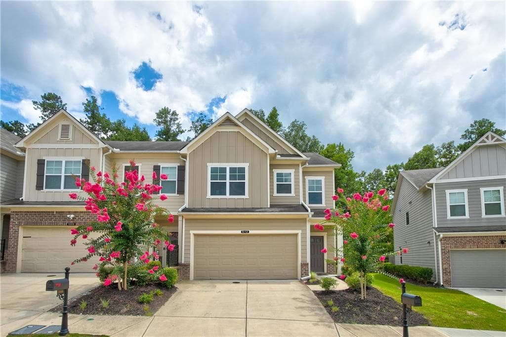 5512 Cascade Run, Atlanta, GA 30336 — most recent listing photo