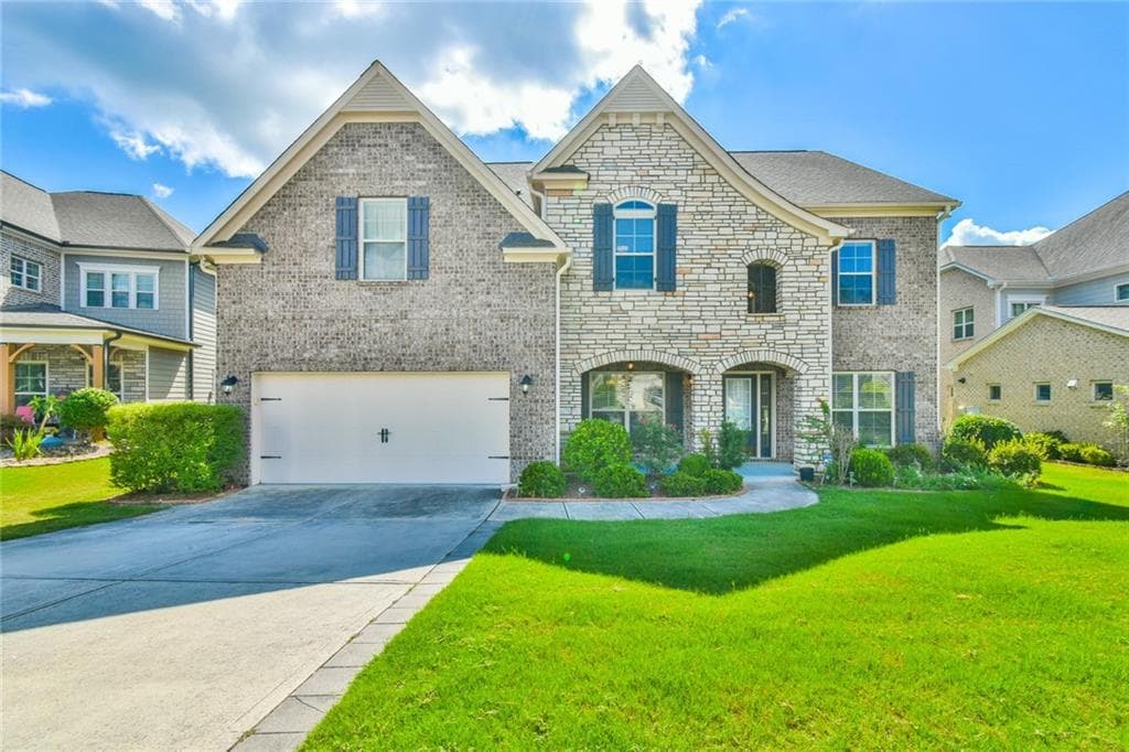 580 La Perla Drive, Sugar Hill, GA 30518 — most recent listing photo