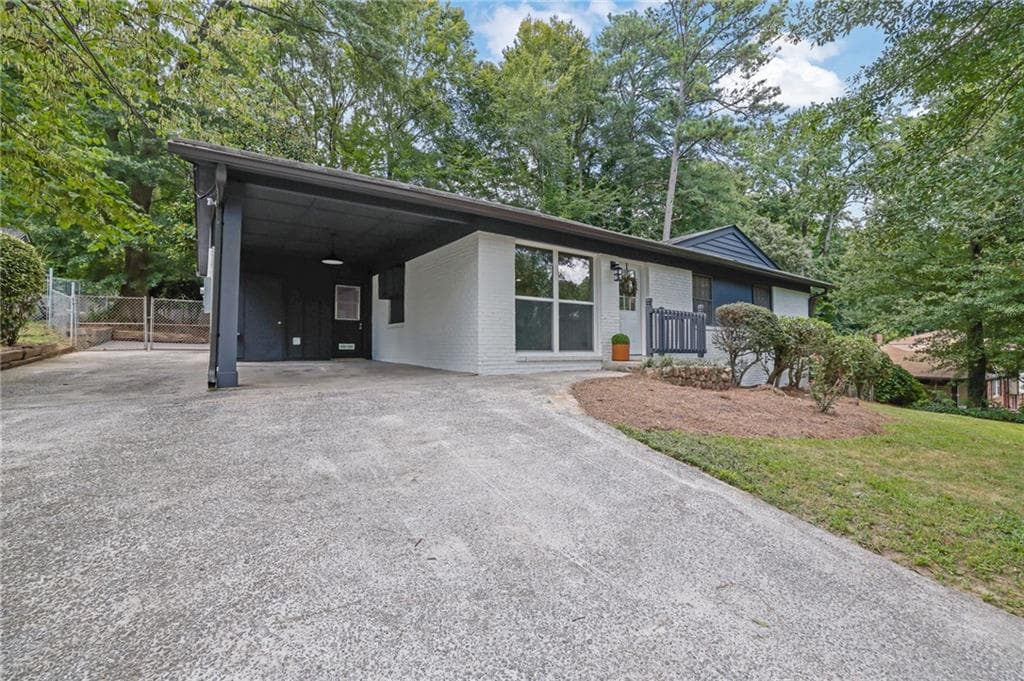 3 bedroom, 2 bathroom, 1,581 sq ft single family residence sold at 1644 Wildwood Road, Marietta, GA 30062