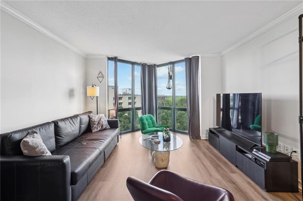 1 bedroom, 1 bathroom, 543 sq ft condominium for sale at 2870 Pharr Court South 1408, Atlanta, GA 30305 — photo 6