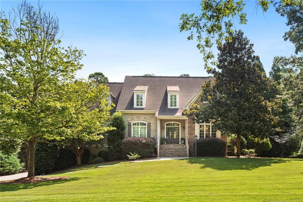 6 bedroom, 6 bathroom, 5,549 sq ft single family residence sold at 195 Trotters Ridge, Fayetteville, GA 30215
