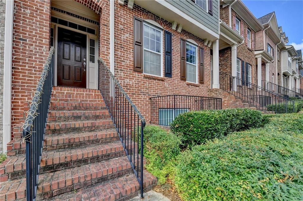 4 bedroom, 4 bathroom, 3,014 sq ft condominium for sale at 2343 Gallard Street, Lawrenceville, GA 30043 — photo 5