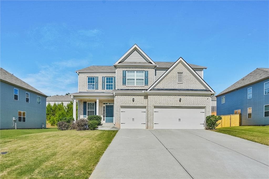 4 bedroom, 4 bathroom, 3,905 sq ft single family residence sold at 2555 Dayview Lane, Atlanta, GA 30331