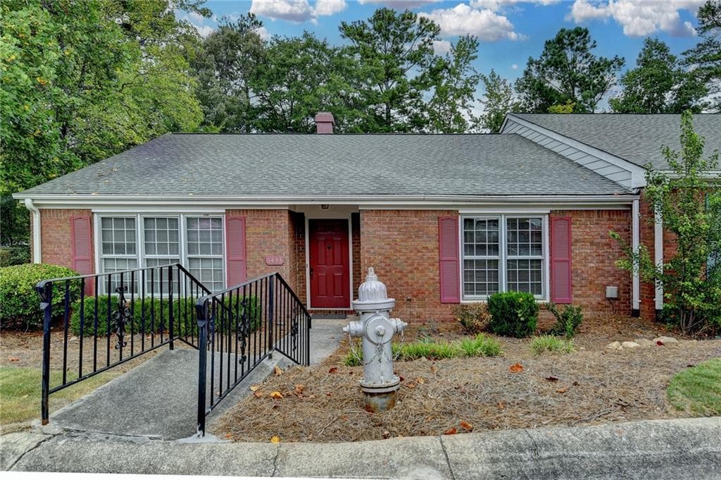 6433 Deerings Lane, Peachtree Corners, GA 30092 — most recent listing photo