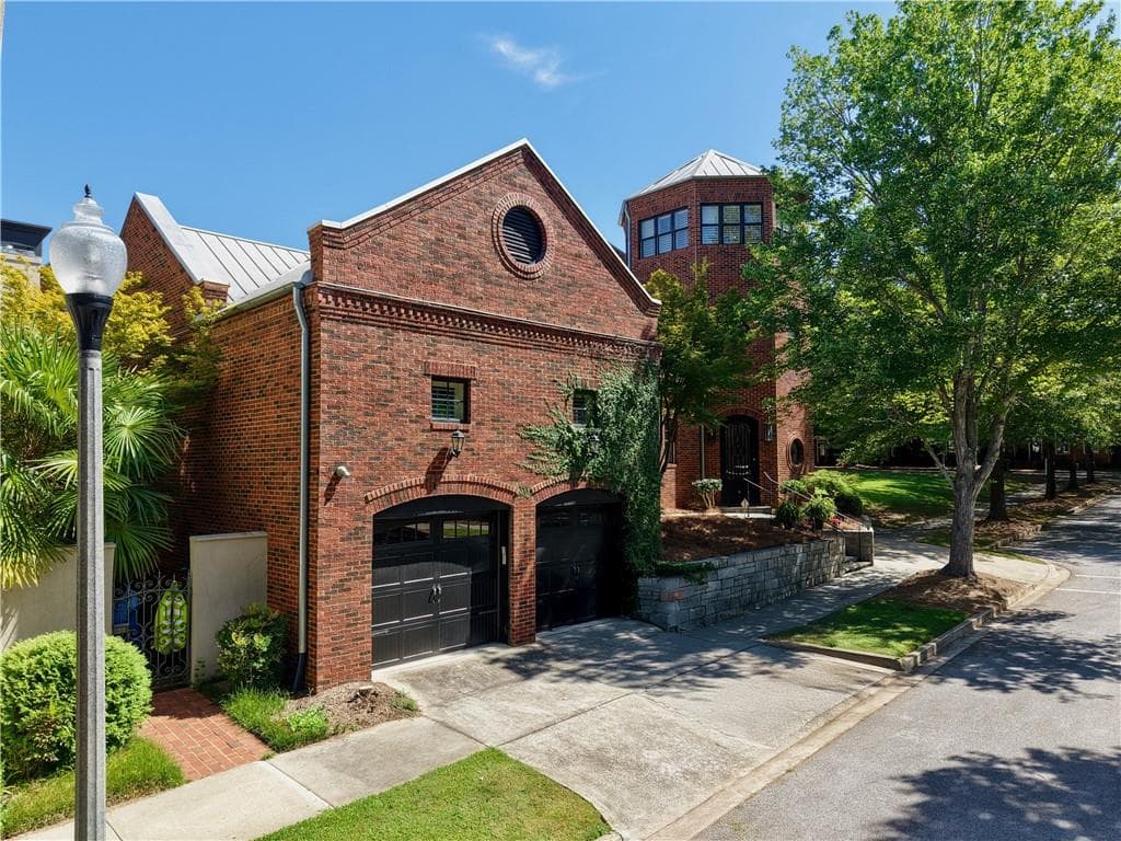 5 bedroom, 6 bathroom, 6,642 sq ft single family residence for sale at 5102 Park Street, Covington, GA 30014 — photo 2