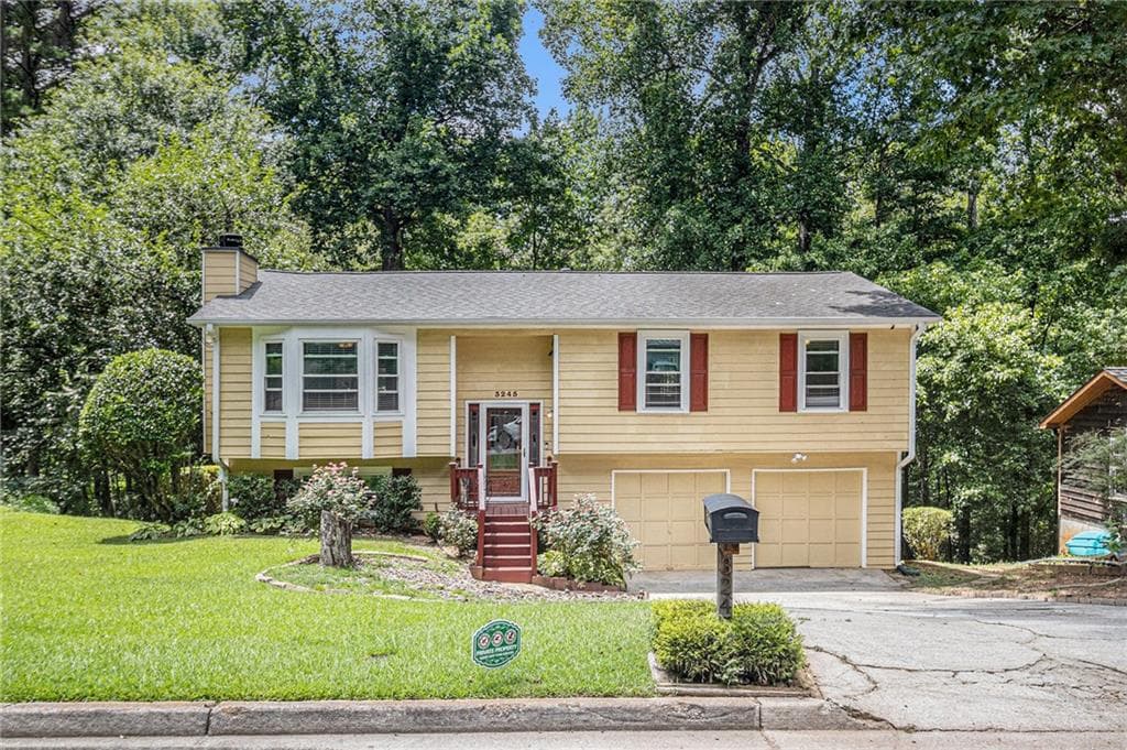 3245 Oakbrook Lane, Clarkston, GA 30021 — most recent listing photo