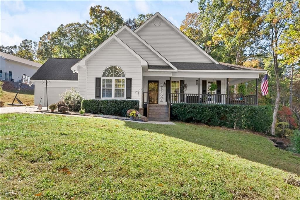 125 Rainbow Circle, Cleveland, GA 30528 — most recent listing photo