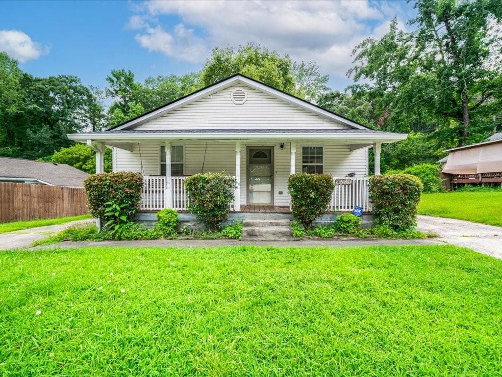 3 bedroom, 2 bathroom, 1,367 sq ft single family residence sold at 1920 Main Street, Atlanta, GA 30318