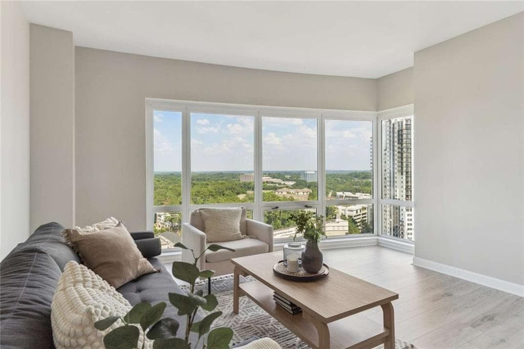 2 bedroom, 1 bathroom, 1,209 sq ft condominium under contract at 3475 Oak Valley Road 1570, Atlanta, GA 30326 — photo 5