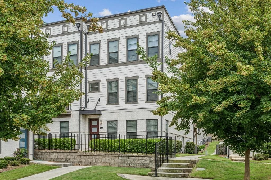 2028 Holtz Lane, Atlanta, GA 30318 — most recent listing photo
