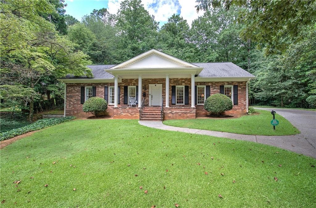 3 bedroom, 2 bathroom, 2,232 sq ft single family residence sold at 1325 Timberland Drive, Marietta, GA 30067