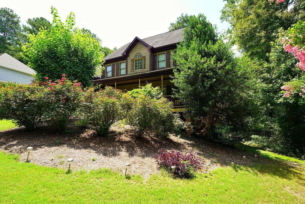 5 bedroom, 4 bathroom, 4,693 sq ft single family residence sold at 631 Braidwood Drive, Acworth, GA 30101