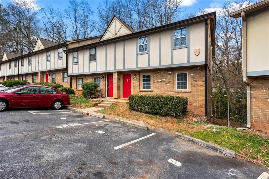 3 bedroom, 3 bathroom, 1,929 sq ft condominium sold at 1150 Rankin Street 6H, Stone Mountain, GA 30083