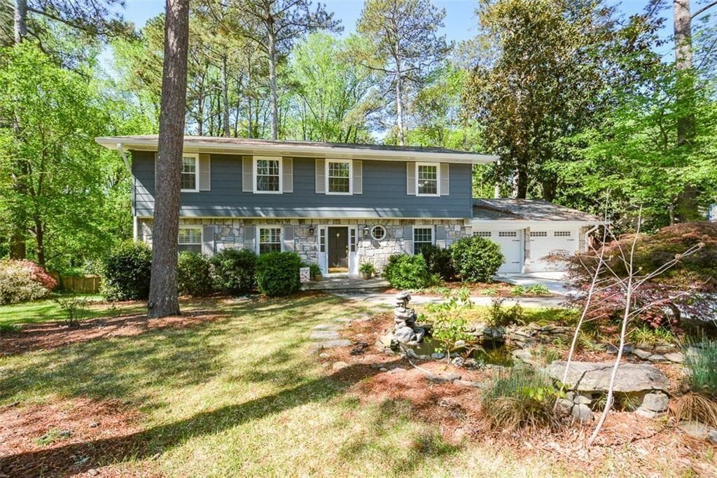 4400 Huntington Circle, Dunwoody, GA 30338 — most recent listing photo