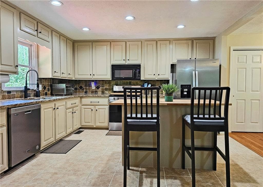 6683 Kellogg Drive, Acworth, GA 30102 — most recent listing photo
