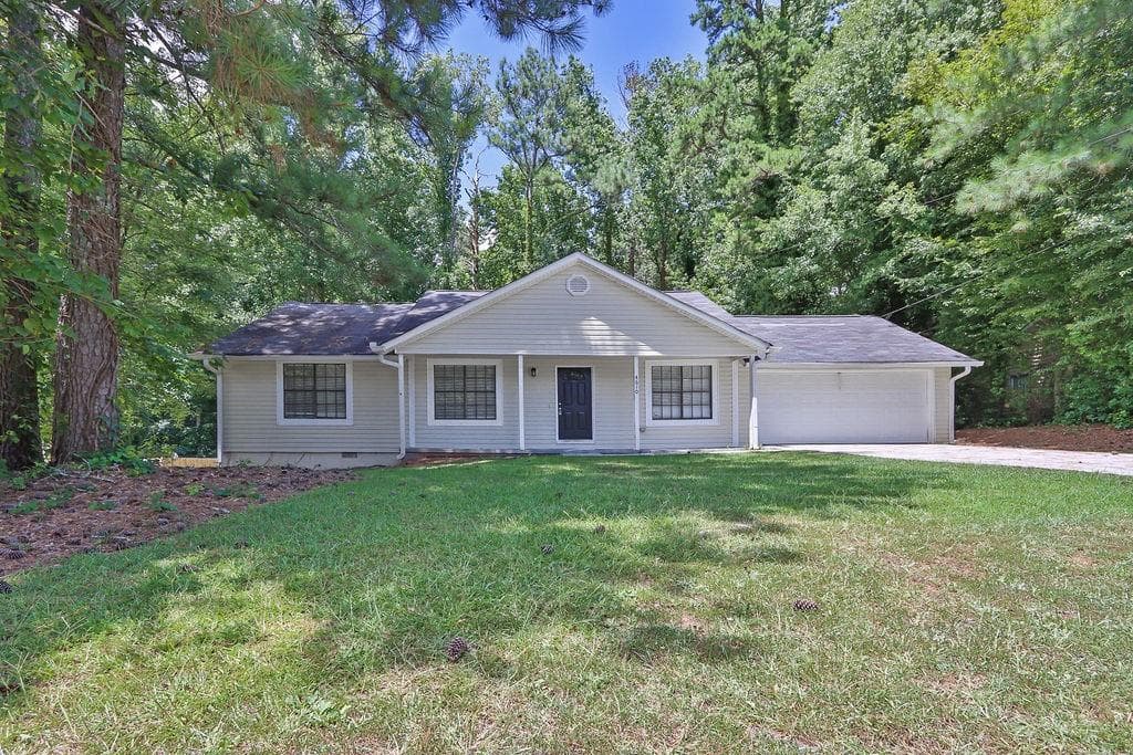 4610 Aberdeen Lane, Stone Mountain, GA 30083 — most recent listing photo