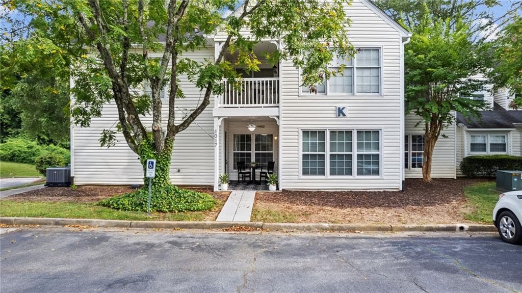 2 bedroom, 2 bathroom, 1,452 sq ft condominium sold at 1017 Cannongate Crossing, Marietta, GA 30064