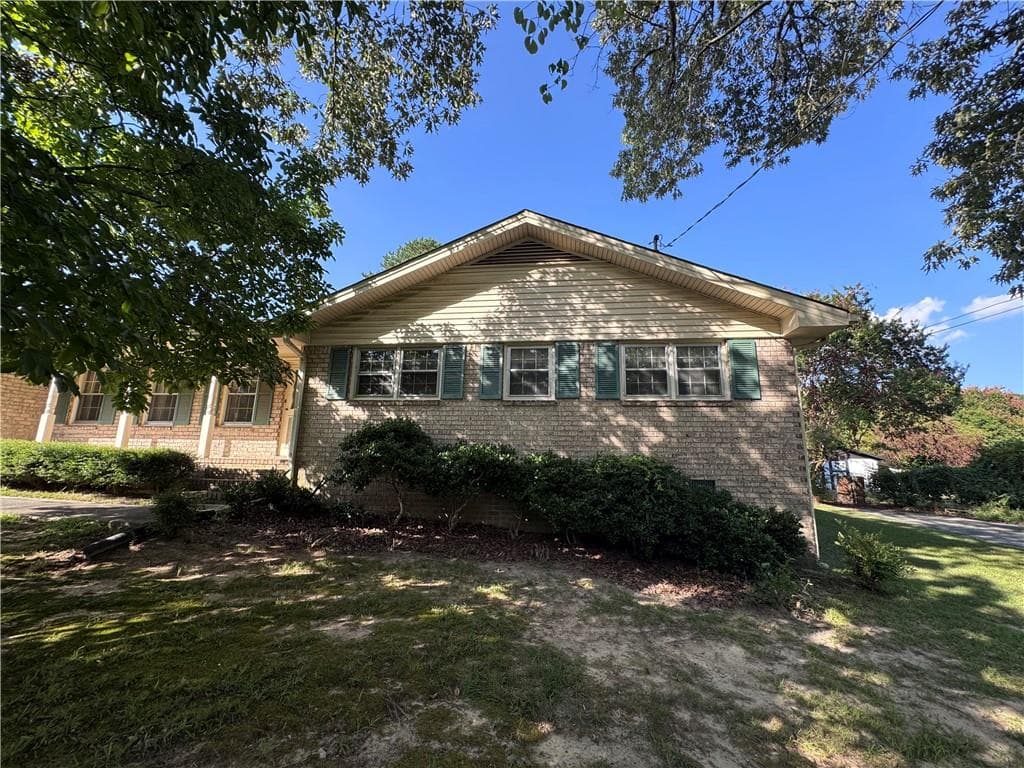 2604 HICKORY VALLEY Drive, Snellville, GA 30078 — most recent listing photo