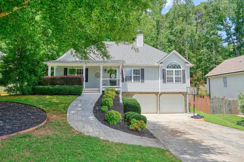 3 bedroom, 3 bathroom, 2,285 sq ft single family residence sold at 213 Moore Valley Way, Canton, GA 30115