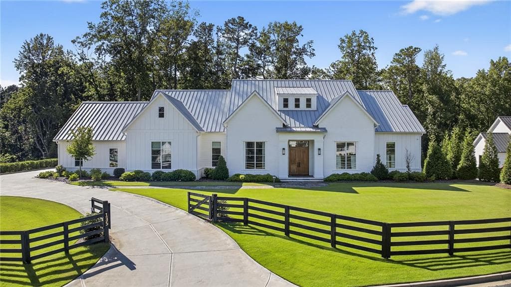 135 Von Lake Drive, Alpharetta, GA 30004 — most recent listing photo