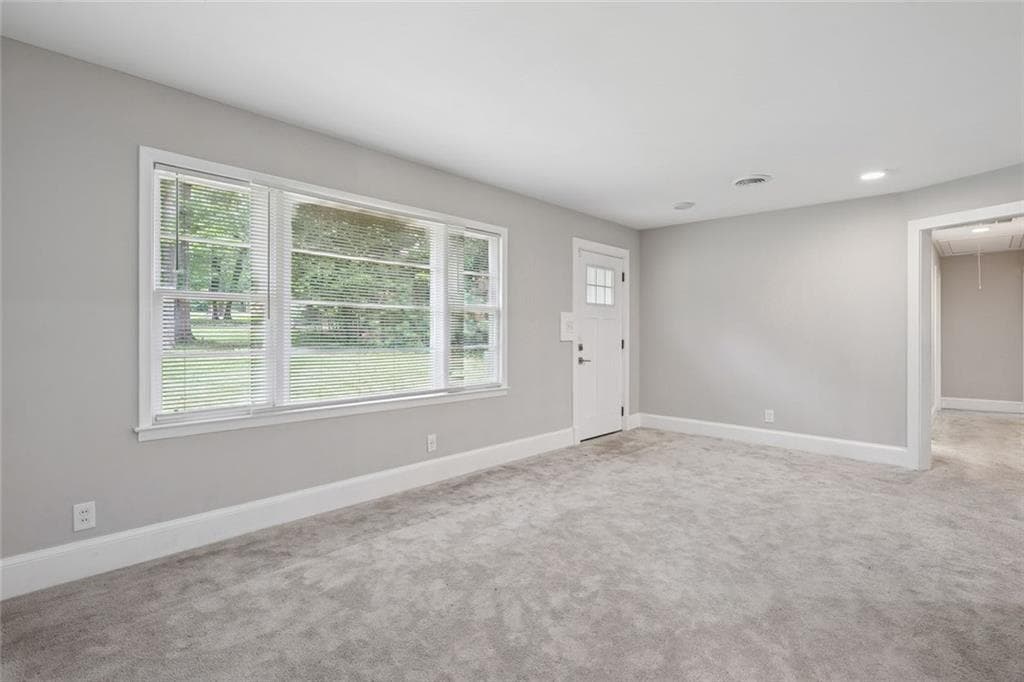 4 bedroom, 2 bathroom, 2,184 sq ft single family residence for sale at 4136 Weelaunee Road, Ellenwood, GA 30294 — photo 4