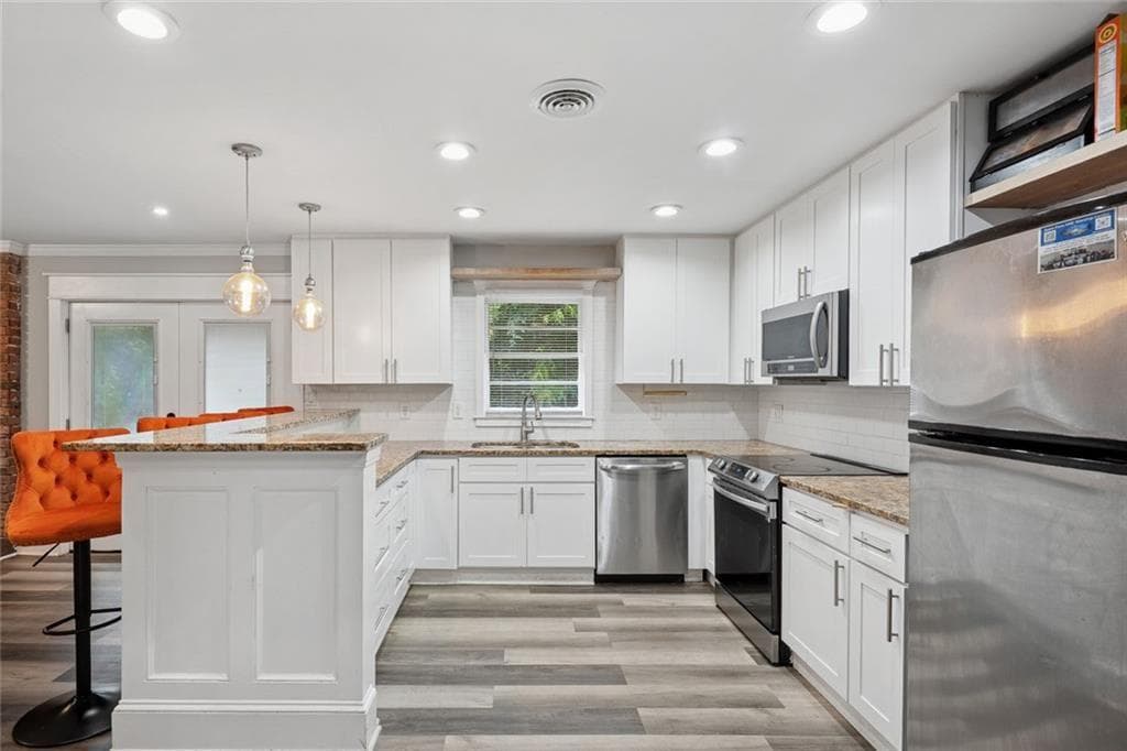 4 bedroom, 2 bathroom, 2,184 sq ft single family residence for sale at 4136 Weelaunee Road, Ellenwood, GA 30294 — photo 8