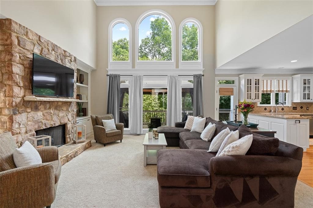 6 bedroom, 5 bathroom, 5,393 sq ft single family residence under contract at 235 Stoney Ridge Drive, Alpharetta, GA 30022 — photo 7
