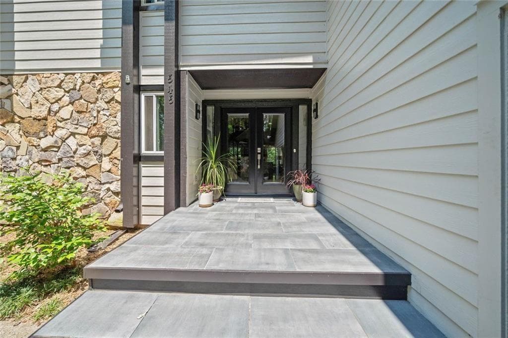 545 Matterhorn Way Way, Alpharetta, GA 30022 — most recent listing photo