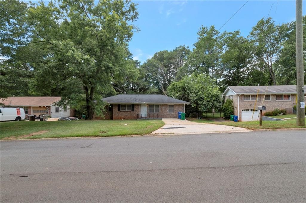 904 Pine Roc Drive, Stone Mountain, GA 30083 — most recent listing photo