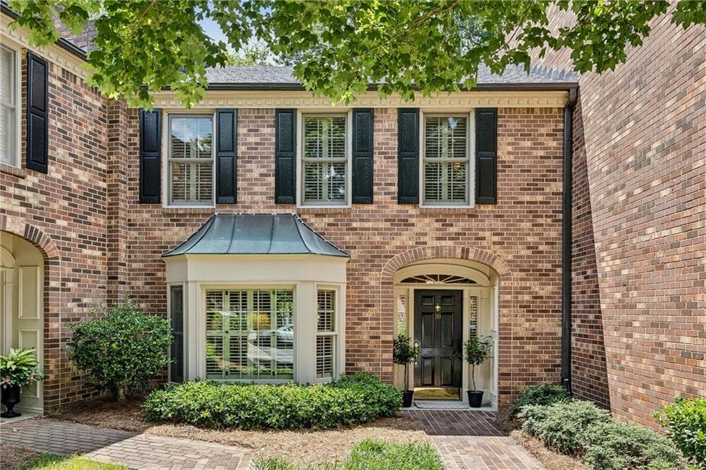 30 Howell Mill Pltn 30, Atlanta, GA 30327 — most recent listing photo