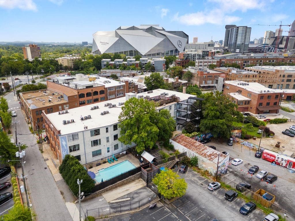 2 bedroom, 2 bathroom, 1,595 sq ft condominium sold at 172 Haynes Street 107, Atlanta, GA 30313