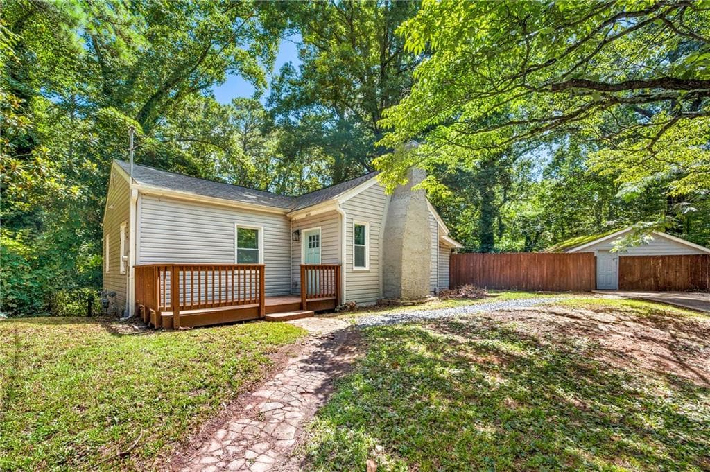 3 bedroom, 1 bathroom, 1,095 sq ft single family residence sold at 3654 Ale Circle, Atlanta, GA 30344