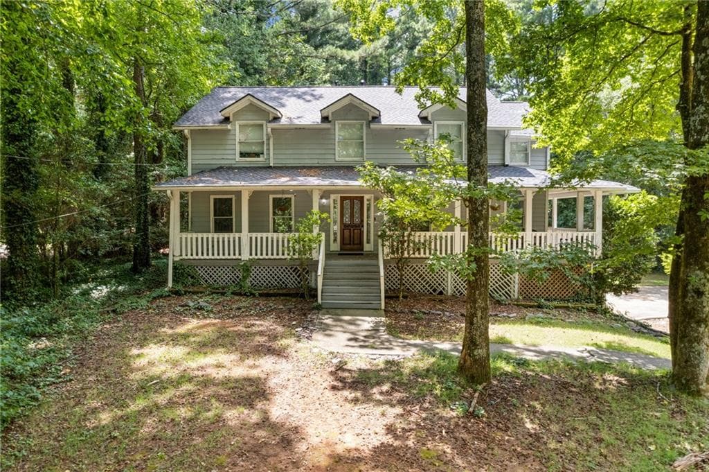 5 bedroom, 4 bathroom, 2,640 sq ft single family residence for sale at 742 Mountain View Drive, Stone Mountain, GA 30083 — photo 2