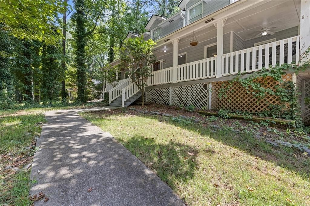 5 bedroom, 4 bathroom, 2,640 sq ft single family residence for sale at 742 Mountain View Drive, Stone Mountain, GA 30083 — photo 6