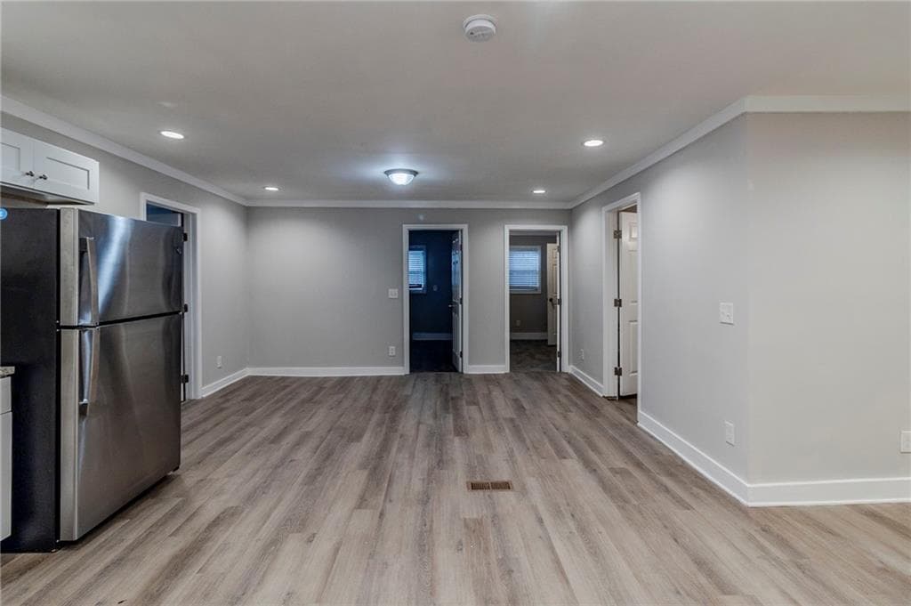 5 bedroom, 3 bathroom, 1,957 sq ft single family residence under contract at 3152 Delmar Lane, Atlanta, GA 30311 — photo 5