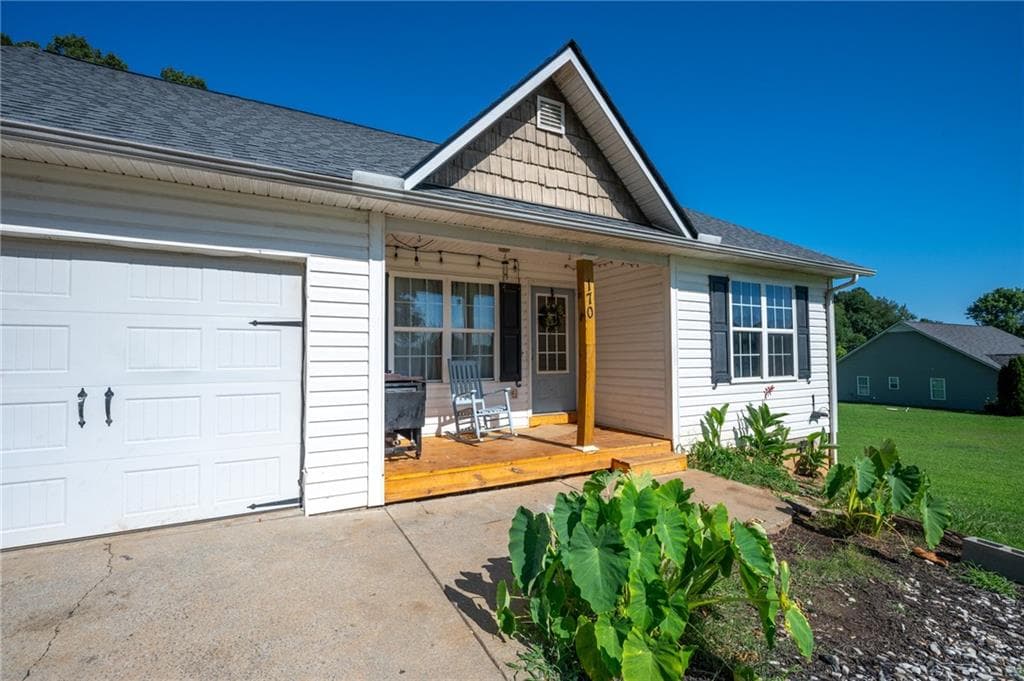 170 Erica Lane, Calhoun, GA 30701 — most recent listing photo