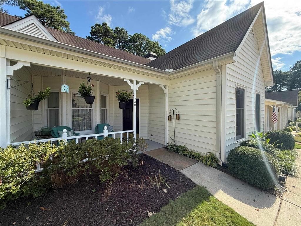 180 Victoria Way, Roswell, GA 30075 — most recent listing photo