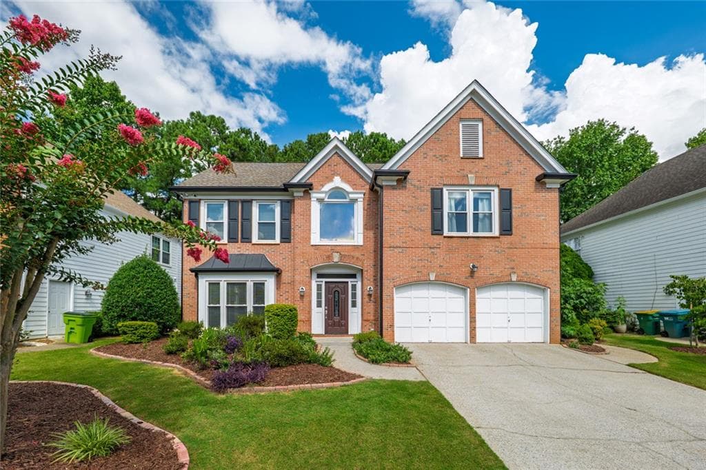 4 bedroom, 3 bathroom, 2,980 sq ft single family residence sold at 775 Glenridge Close Drive, Atlanta, GA 30328