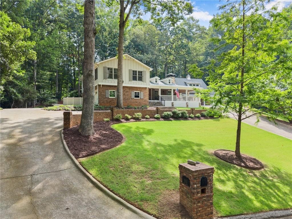 2550 Cove Road, Gainesville, GA 30506 — most recent listing photo
