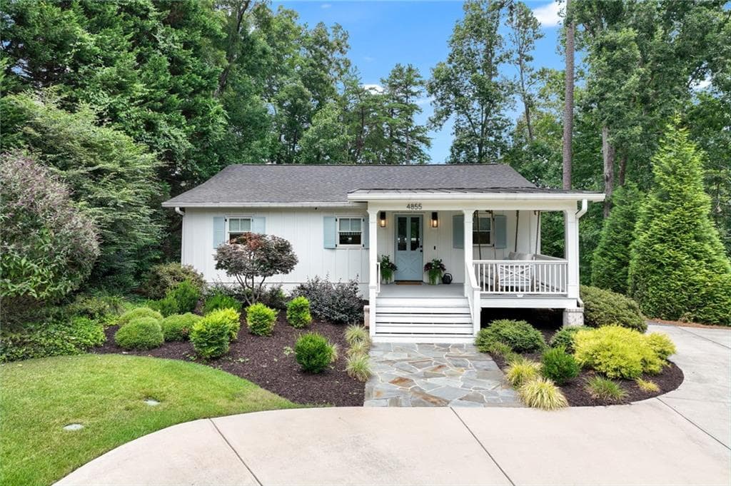 5 bedroom, 3 bathroom, 2,167 sq ft single family residence sold at 4855 Perry Road, Gainesville, GA 30506
