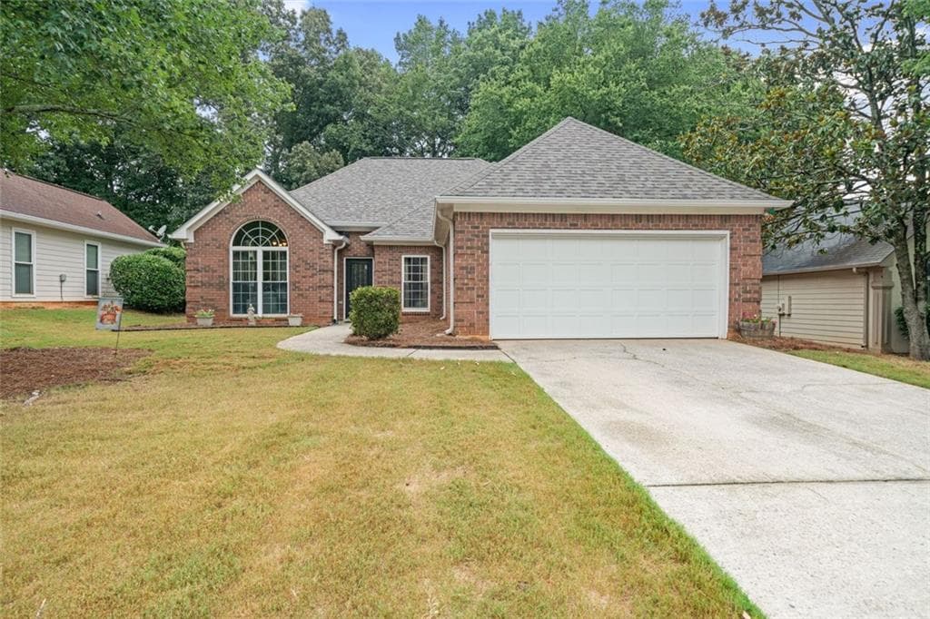 3 bedroom, 2 bathroom, 1,604 sq ft single family residence sold at 4300 Pinewalk Drive, Alpharetta, GA 30022
