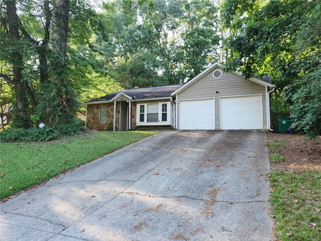 3 bedroom, 2 bathroom, 1,361 sq ft single family residence sold at 837 Forest Path, Stone Mountain, GA 30088