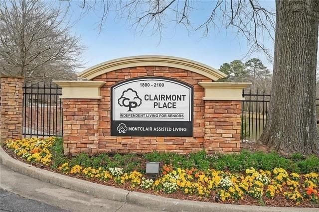 1800 Clairmont Lake 724, Decatur, GA 30033 — most recent listing photo