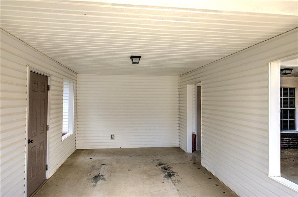 2 bedroom, 2 bathroom, 1,002 sq ft condominium under contract at 150 Old Mill Road 308, Cartersville, GA 30120 — photo 2