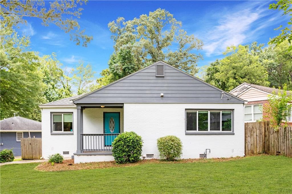 3 bedroom, 1 bathroom, 1,181 sq ft single family residence sold at 1899 Brandywine Street, Atlanta, GA 30310