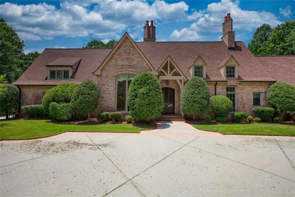 5 bedroom, 4 bathroom, 3,799 sq ft single family residence under contract at 2325 Ewing Chapel Road, Dacula, GA 30019 — photo 2