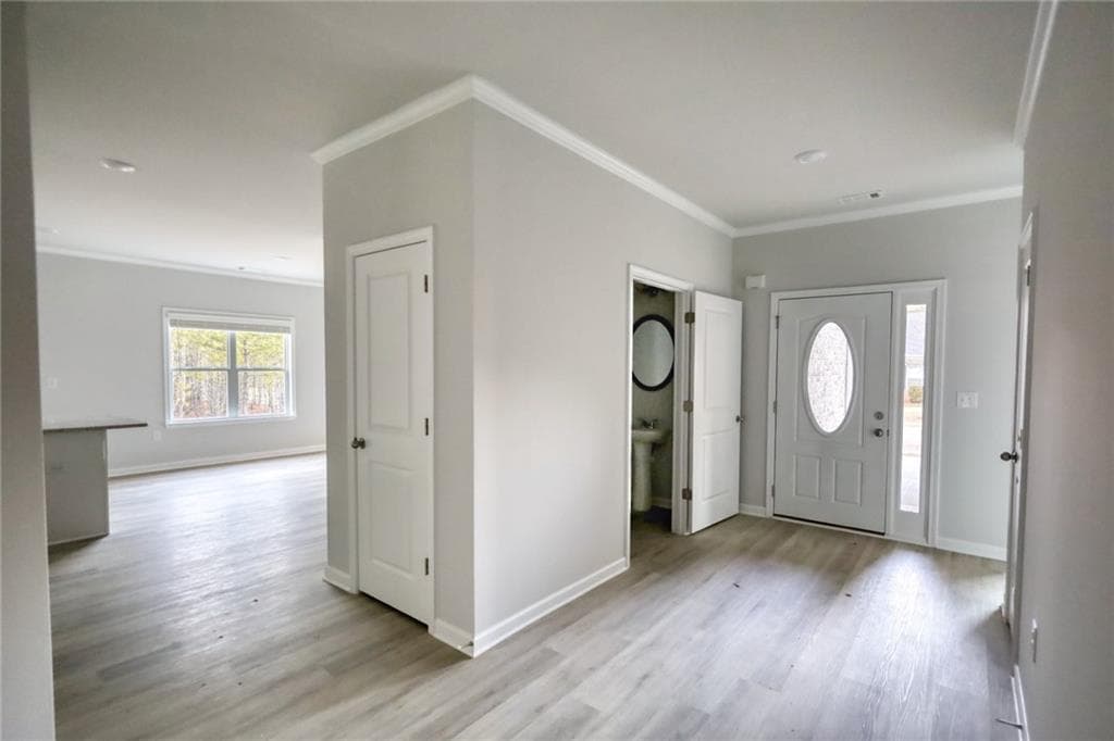 3 bedroom, 3 bathroom, 2,199 sq ft single family residence for sale at 695 Park Place Way, Social Circle, GA 30025 — photo 2