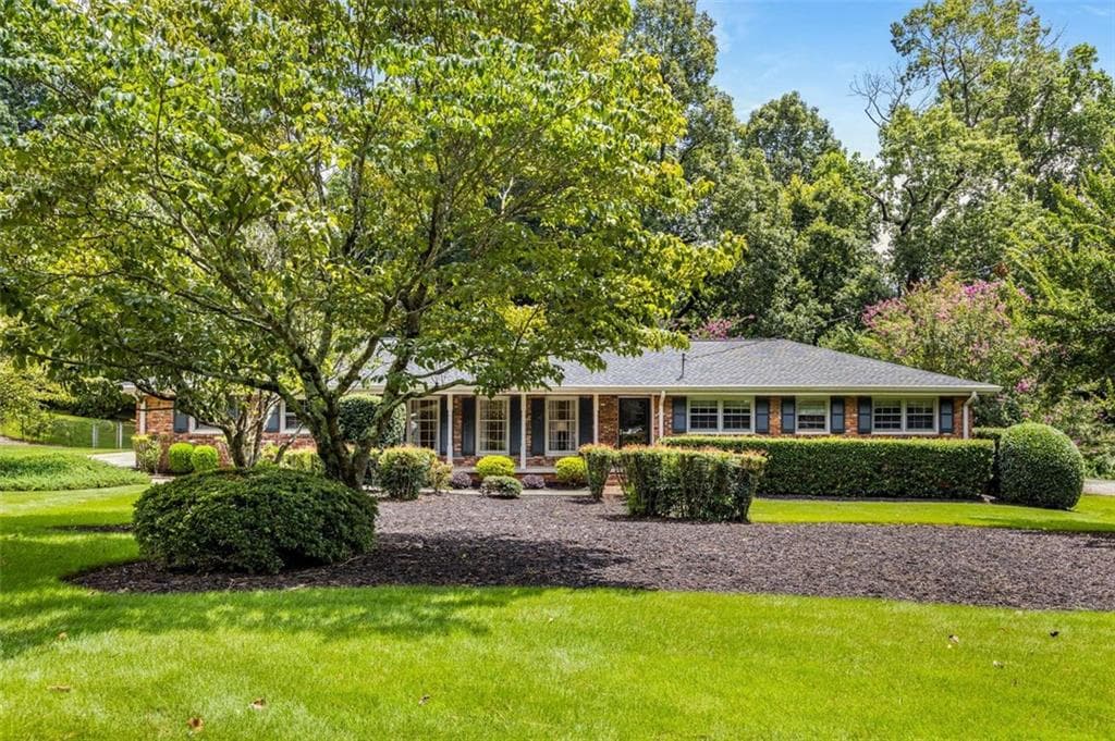 3 bedroom, 2 bathroom, 1,915 sq ft single family residence sold at 2931 EVANS WOODS Drive, Atlanta, GA 30340