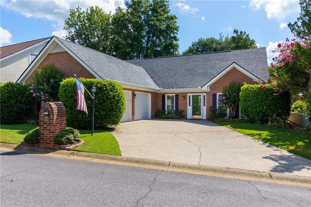 964 Bridgegate Drive, Marietta, GA 30068 — most recent listing photo
