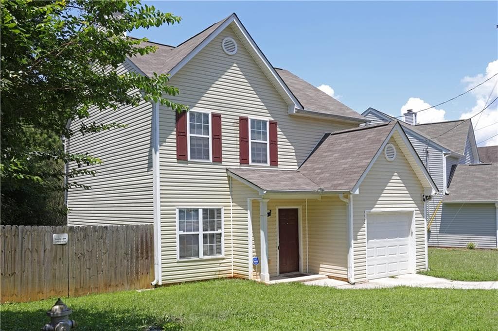3 bedroom, 3 bathroom, 1,677 sq ft single family residence under contract at 6874 Mahonia Place, Lithonia, GA 30038 — photo 2